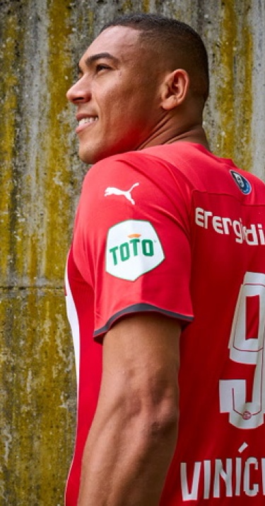Carlos Vinícius stelt doelen bij PSV