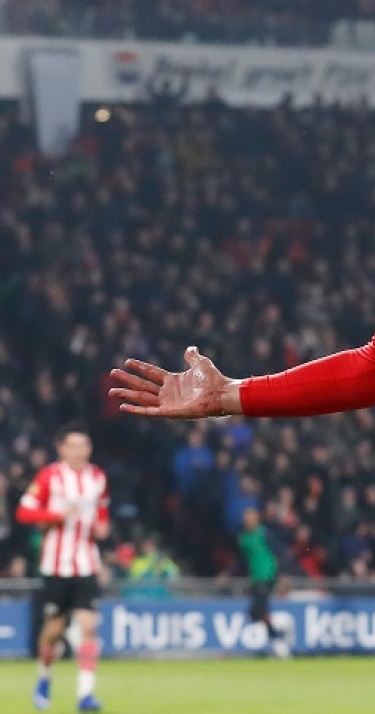 Luuk de Jong maakt doelpunt van het decennium 