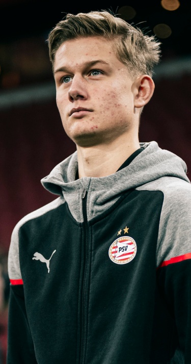 De 19-jarige Jesper Uneken zit voor het eerst bij de selectie 