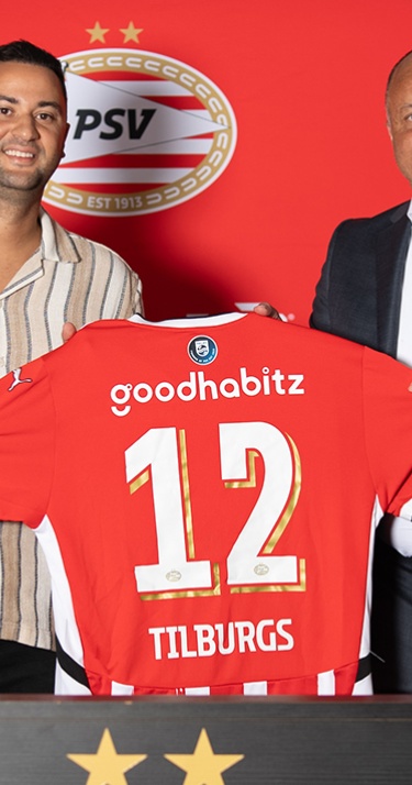 Winactie | William wint met TOTO een &lsquo;Contract for a Day&rsquo; en beleeft dag als nieuwste transferaanwinst PSV