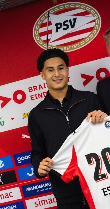Profcontract | Essanoussi keert terug bij PSV en tekent voor drie jaar