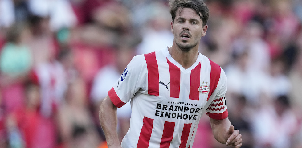 PSV - Transfer | PSV verkoopt Van Ginkel aan Vitesse