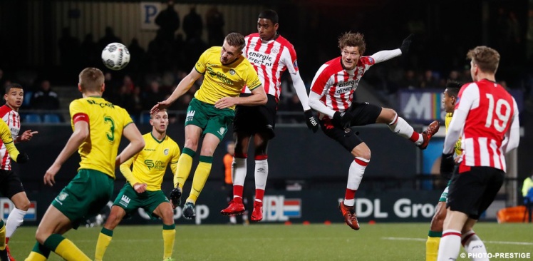 In beeld: Jong PSV in slotfase onderuit