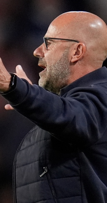 Persconferentie | ‘Alles wat zij goed hebben gedaan, deden wij slecht’