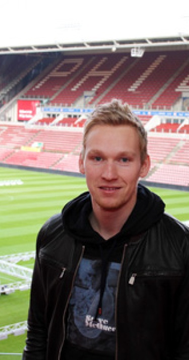 Stef Nijland verhuurd aan Brisbane Roar