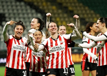 Wedstrijdverslag | PSV Vrouwen verslaat ADO Den Haag; Jansen speelt 300e eredivisieduel