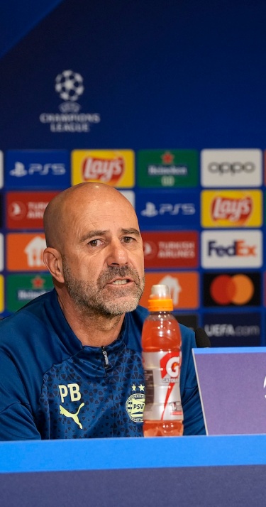 Persconferentie | ‘Durven voetballen is de sleutel tot een goed resultaat’ 