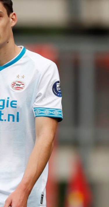 IN BEELD | Jong PSV verliest