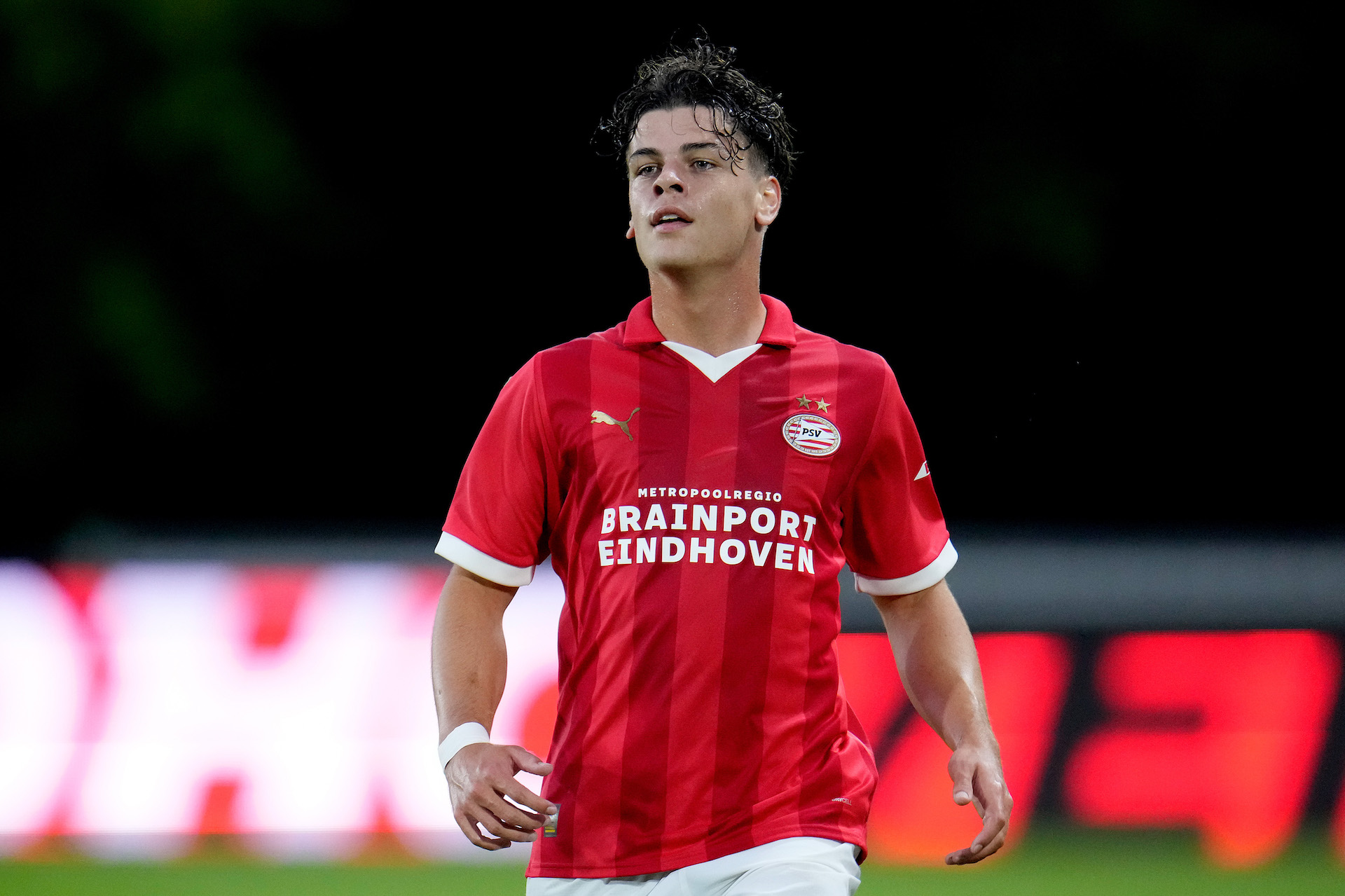 PSV - Transfer | Yaël Gil y Muiños maakt de overstap naar FC Eindhoven