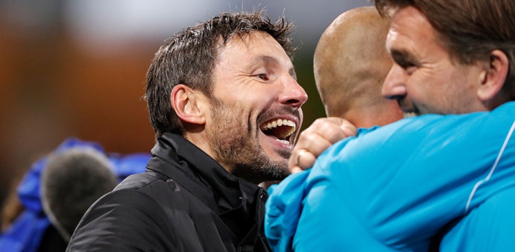 PSV gaat voor 22e winterkampioenschap en 10 op een rij tegen AZ