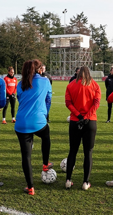 Staf PSV Vrouwen compleet 
