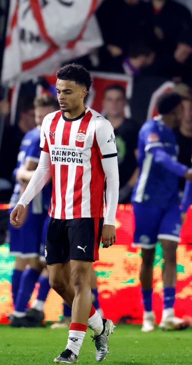 Wedstrijdverslag | Jong PSV geeft overwinning in slotfase uit handen