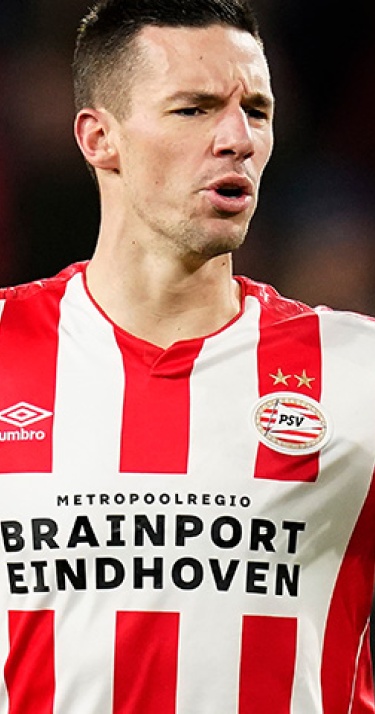 PSV mist Viergever wegens schorsing