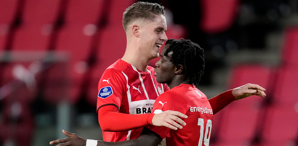 PSV - Goed basisdebuut voor Veerman: ‘Voel me prima in Eindhoven’