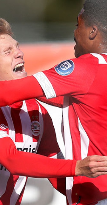 PSV O19 beloont zichzelf in slotfase en wint van Inter