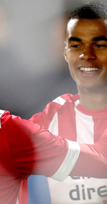 Gakpo schiet Jong PSV naar driepunter