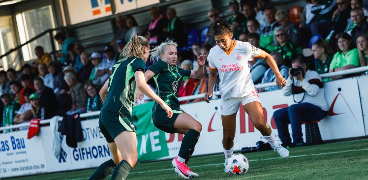 Voorbereiding | PSV Vrouwen sluit oefenprogramma af met nederlaag tegen VfL Wolfsburg