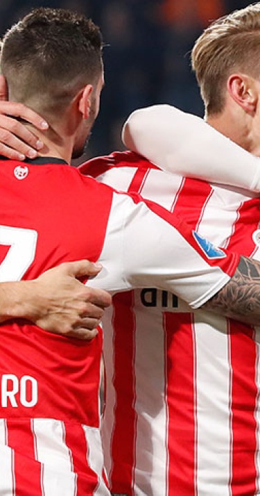 PSV gaat voor 18e thuiszege op rij