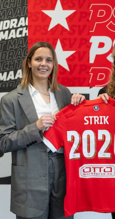 Contractnieuws | Laura Strik verlengt contract tot medio 2026