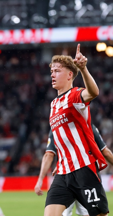 Persconferentie | 'Die goal zie ik vrijwel iedere dag op de training&rsquo;