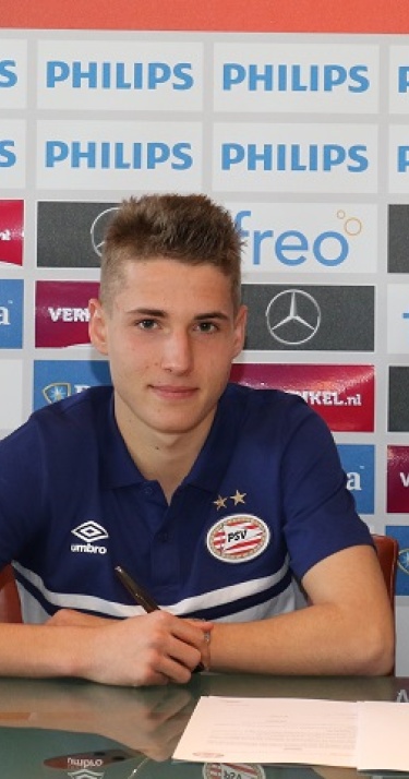 PSV contracteert Michal Sadilek (16)