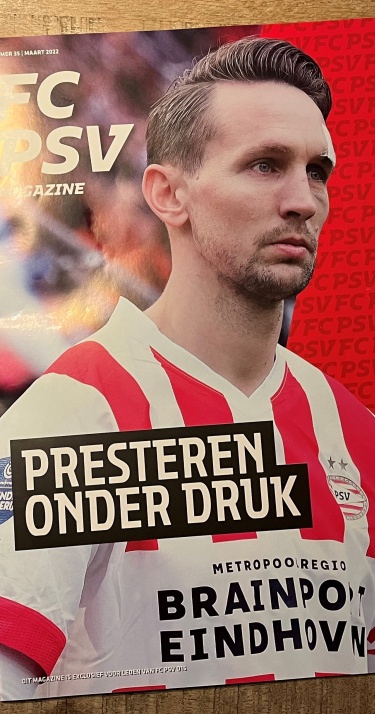 FC PSV Magazine onderweg