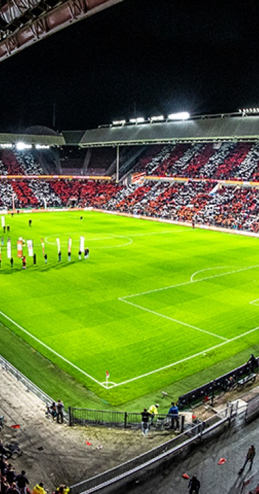 Nieuw veld in Philips Stadion