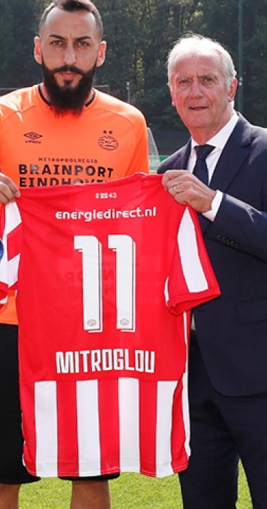 Mitroglou speelt vanaf het weekend met nummer 11