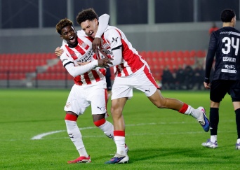 Wedstrijdverslag | Vier goals, vier namen: Jong PSV ruim langs Helmond Sport