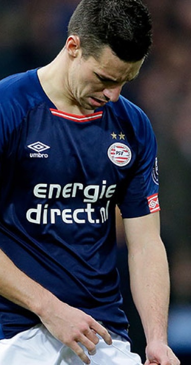 Feyenoord ontneemt PSV ongeslagen status