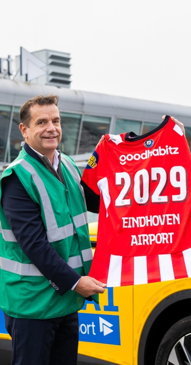Business | PSV en Eindhoven Airport verlengen partnership tot 2029 