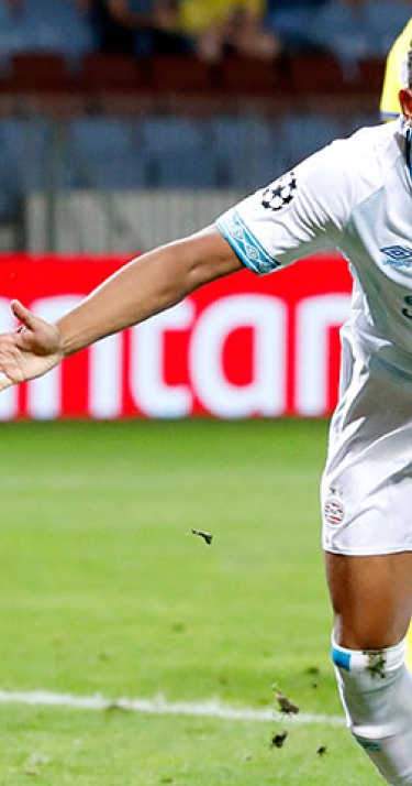 ‘Dolblije’ Malen scoort met eerste balcontact