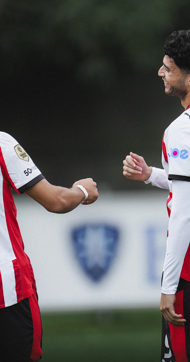 Wedstrijdverslag | PSV boekt 3-0 zege op STVV in oefenduel