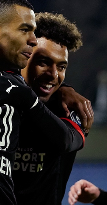 Zorgeloze avond voor PSV in Waalwijk