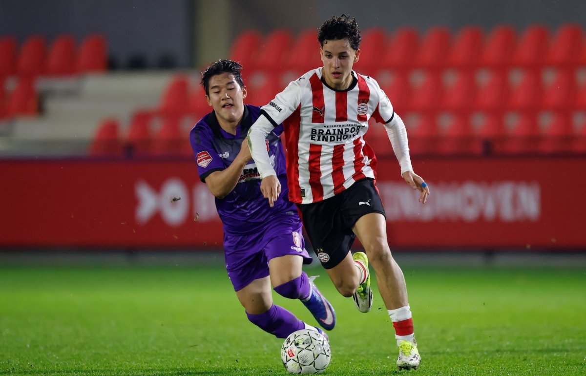 PSV - Wedstrijdverslag | Jong PSV deelt punten met FC Dordrecht