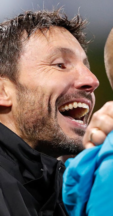 PSV gaat voor 22e winterkampioenschap en 10 op een rij tegen AZ