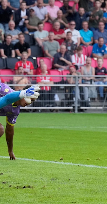 Alles over | Twee sterkhouders in eigen huis tegenover elkaar