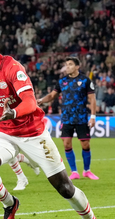 Liveblog | PSV en Sevilla FC delen de punten na knotsgekke tweede helft