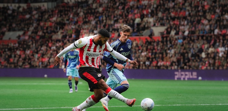 Liveblog | PSV komt niet verder dan een gelijkspel tegen Ajax en moet genoegen nemen met een punt