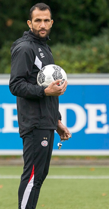 ArenAbeul Ramzi kijkt met speciale ogen naar Ajax-PSV