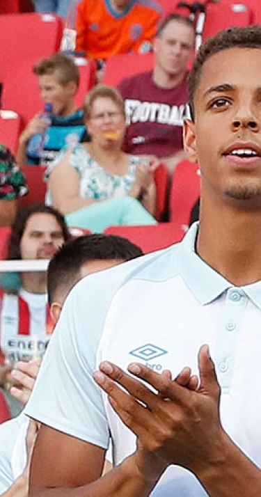 Jong PSV zonder Lonwijk naar Oss