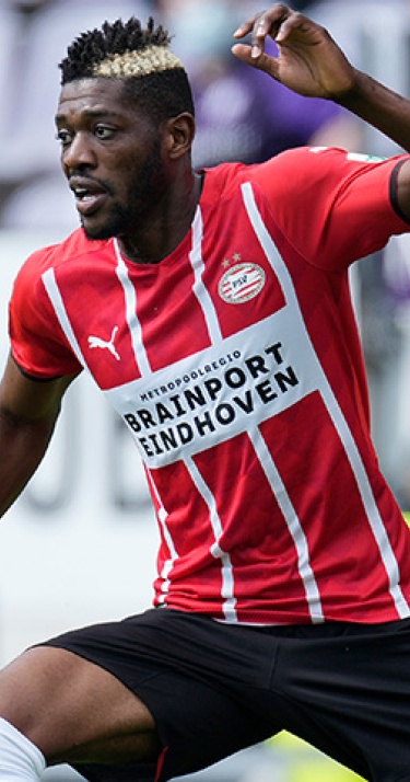 Ibrahim Sangar&eacute; geeft alles om supporters voor zich te winnen