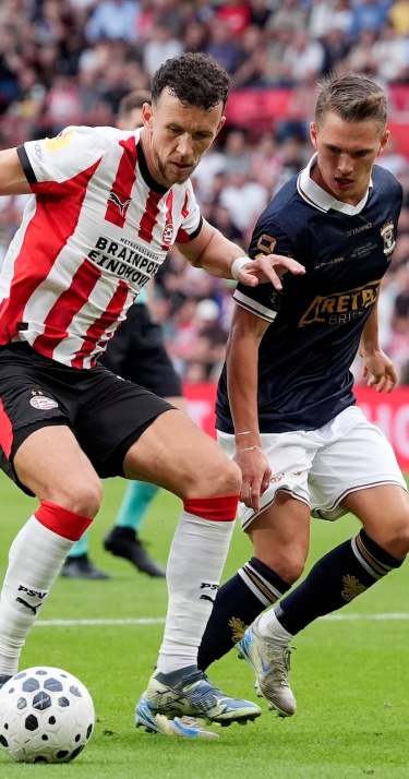 Alles over | PSV hervat competitie tegen Go Ahead Eagles 