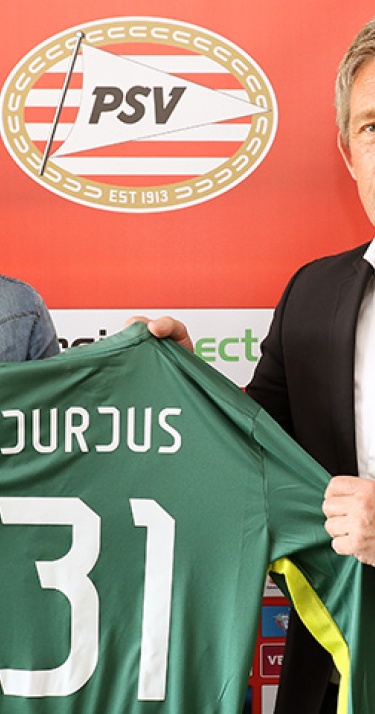 PSV contracteert Hidde Jurjus (22)