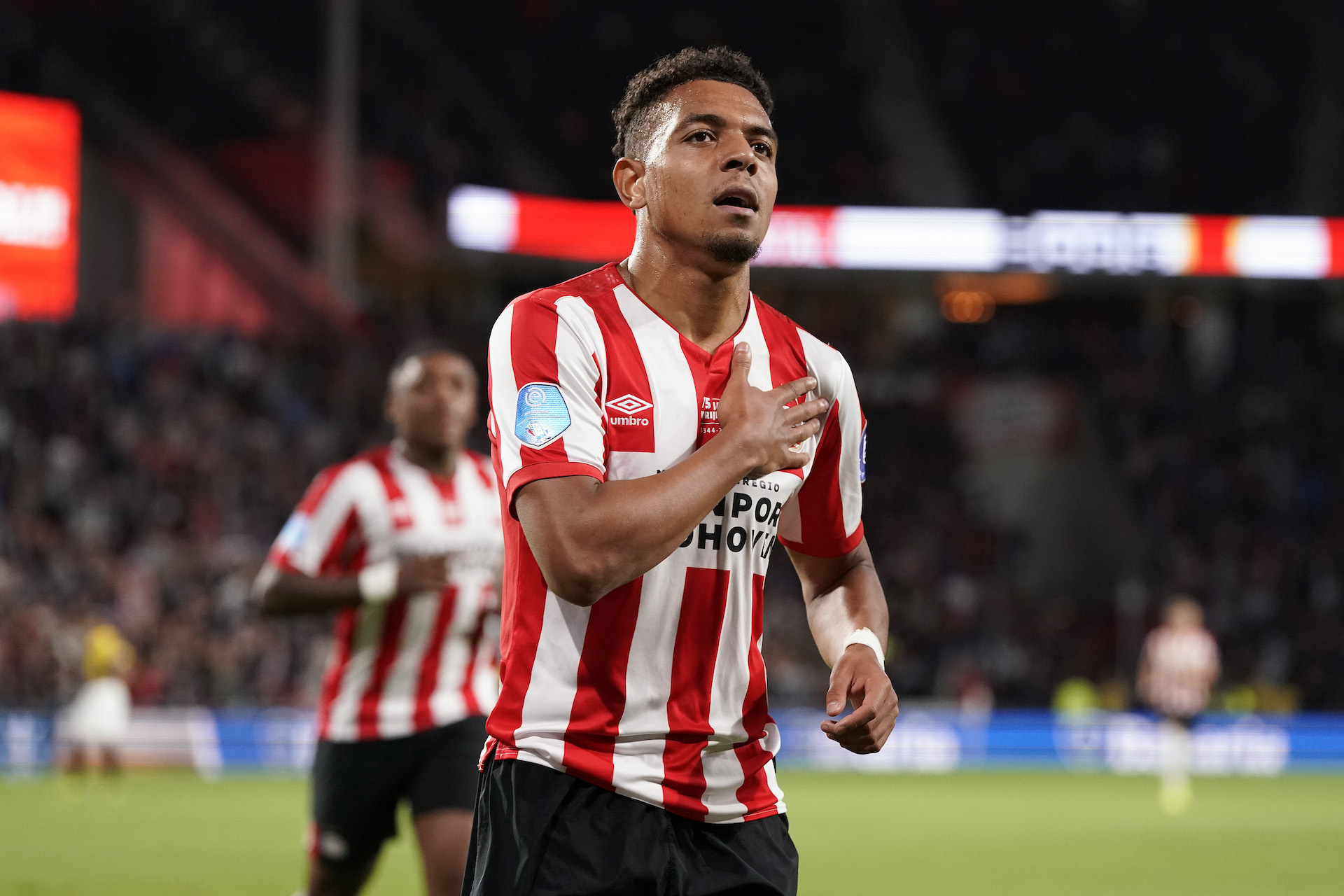 Op 14 september 2019 scoort Donyell Malen vijf keer in het thuisduel met Vitesse (5-0)