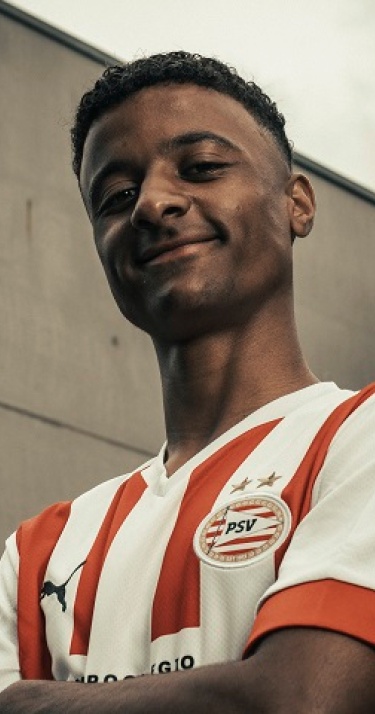 Profcontract | Jordy Bawuah tekent eerste verbintenis 