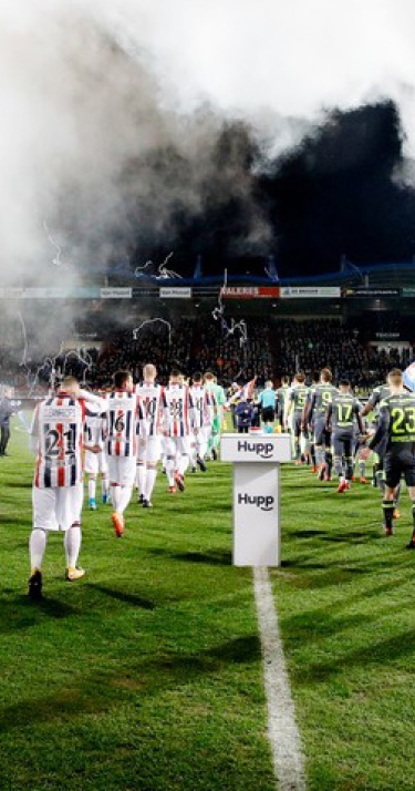 IN BEELD | Ruime nederlaag PSV bij Willem II