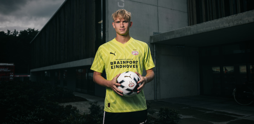 PSV - Transfer | PSV versterkt O18 met Mikkel Markdal