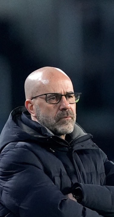 Persconferentie | ‘Als het gat met Ajax drie punten wordt, zetten wij de druk er weer goed op'