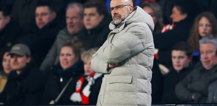 Persconferentie | ‘Ik ben teleurgesteld, maar trots op de manier waarop mijn ploeg heeft gespeeld’